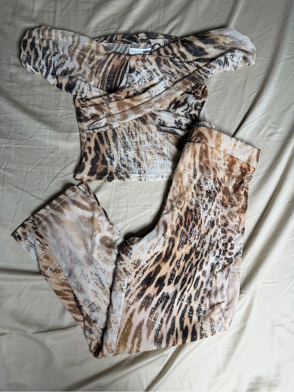 Fashion Nova Animal Print Leggings & Crop Top Set - Brown & Cream